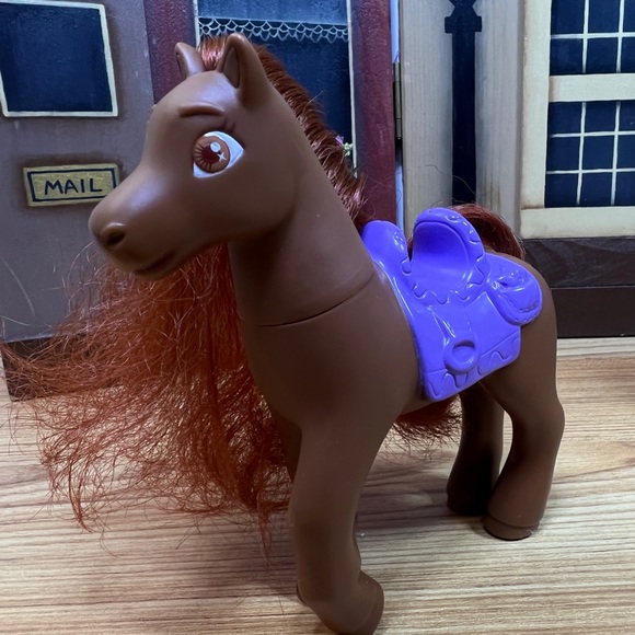 2 Dora The Explorer Horses with Saddles Brown 5 Inches Tall Mattel 2012 - Picture 6 of 10